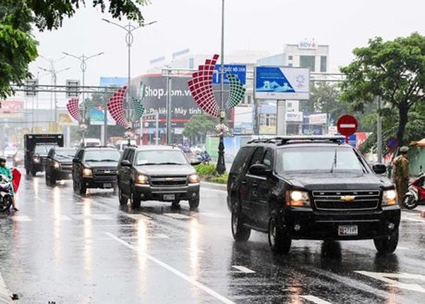 Cadillac One cua Tong thong Trump lan banh tai Da Nang-Hinh-2